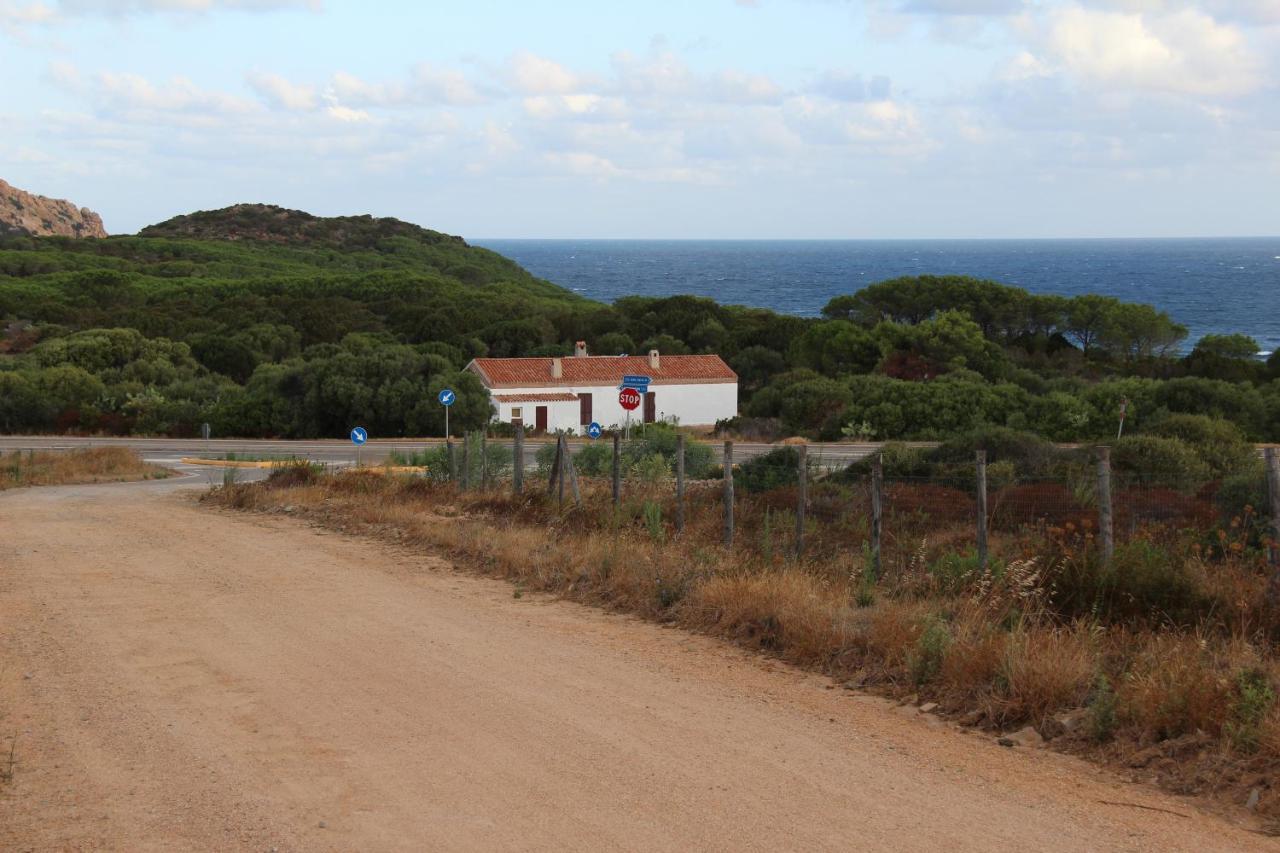 Monti Russu Natural Guest House Aglientu Exterior foto
